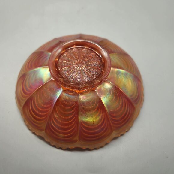 Vintage Fenton Marigold Carnival Iridescent Peacock Tail Scalloped 6.5” Bowl - Picture 4 of 6